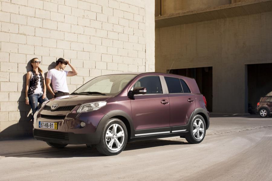  Toyota Urban Cruiser 2009 года  (фото 51 из 113)